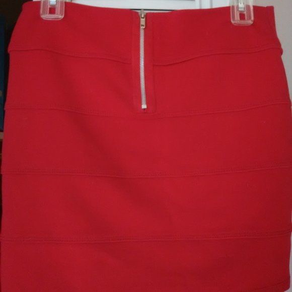 Charlotte Russe Red Stretch Skirt - Picture 2 of 2